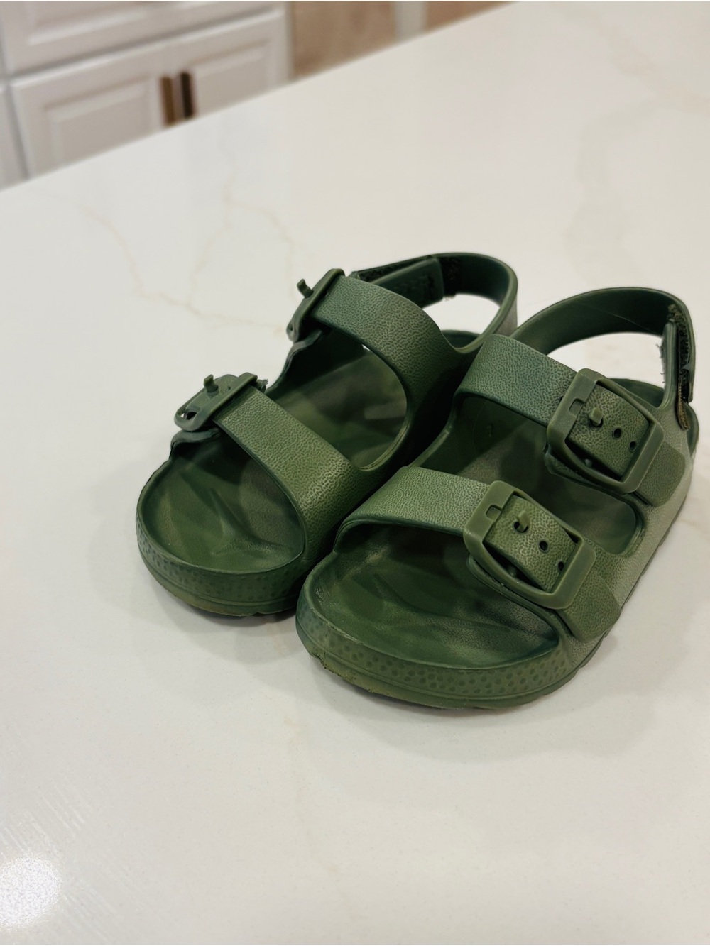 NWOT Toddler Waterproof Green Double-Buckle Sandals Size 7